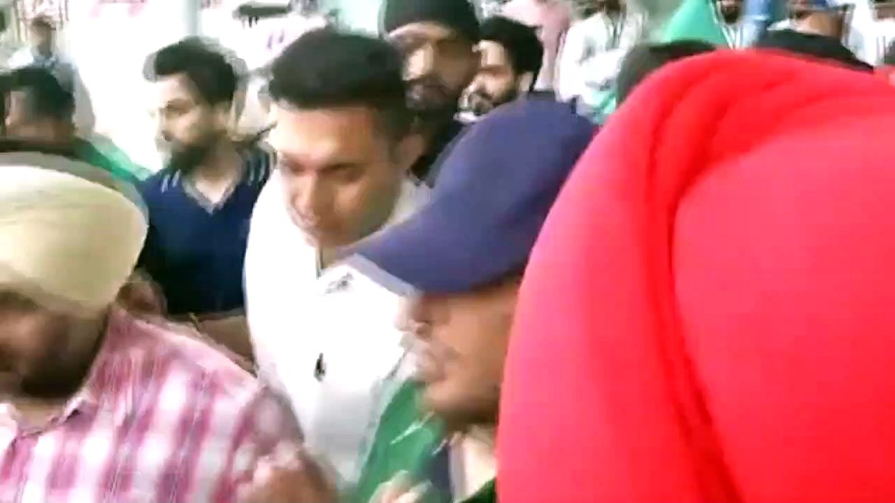 'ਬੱਤੀ' ਵਾਲੇ ਸਵਾਲ 'ਤੇ 'ਮਾਨ' ਦਾ ਬੇਤੁਕਾ ਜਵਾਬ.