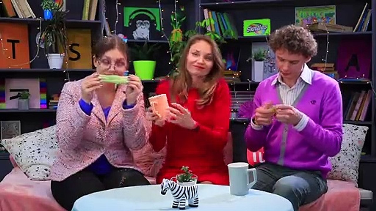 9 Weird Ways To Survive School Weird Stress Relievers (2)