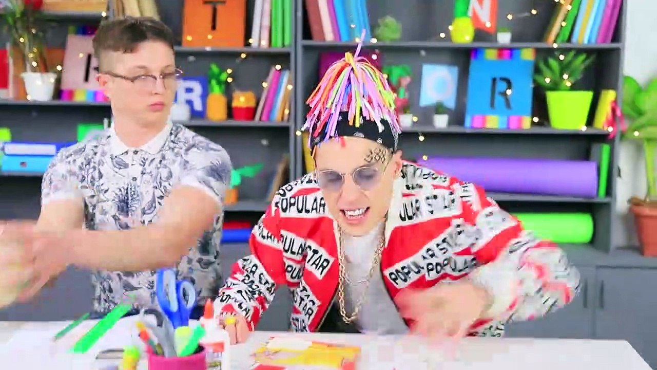 11 TRUCOS RAROS PARA COMER EN CLASE BROMAS PARA EL REGRESO A CLASES
