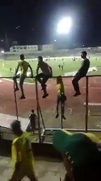 pagaille générale au stade de Tizi Ouzou (JSK - CRB)