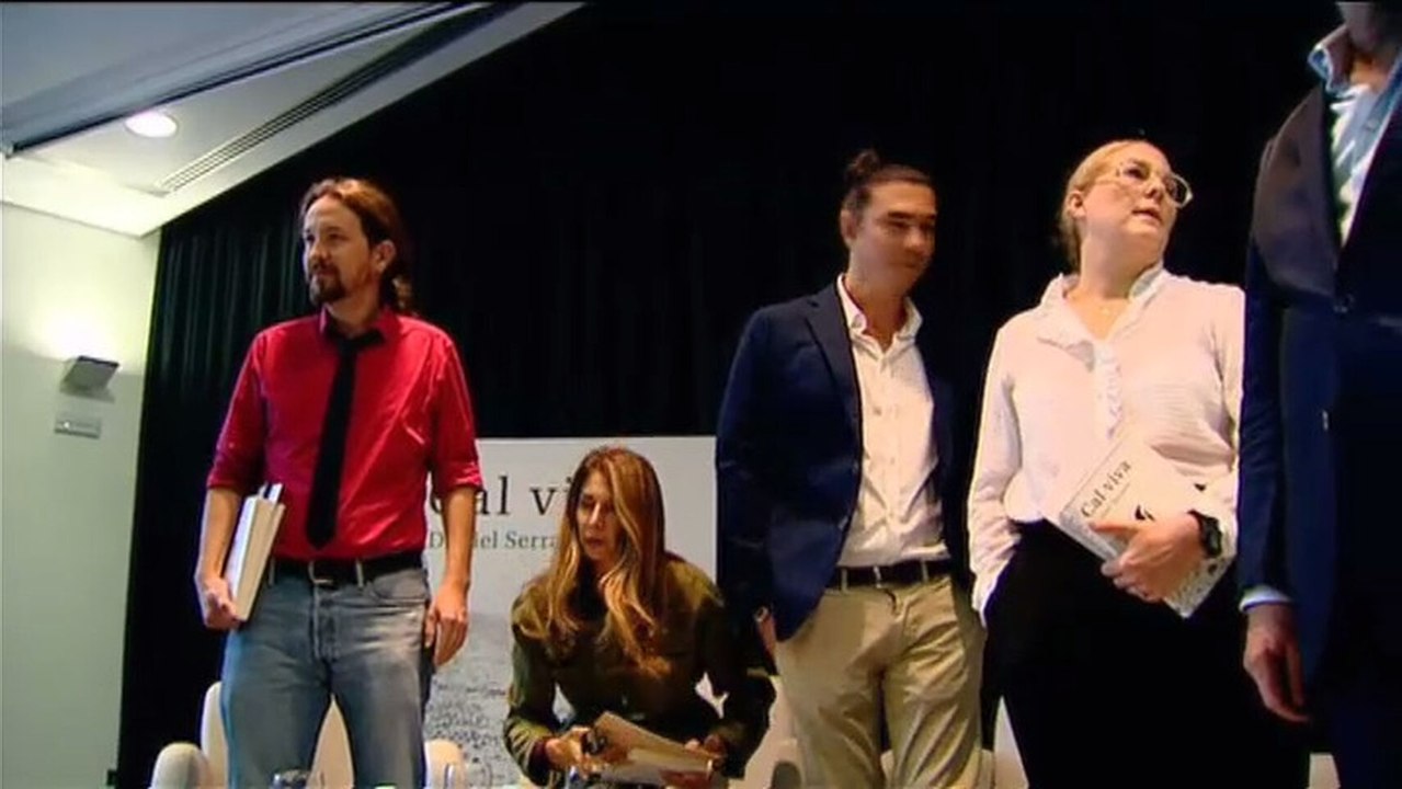 El secretario general de Podemos, Pablo Iglesias, ha evitado contestar a las preguntas de los periodistas sobre Iñigo Errejón.