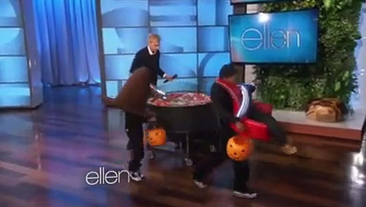 The Absolute Punniest Costumes That Anyone Can DIY