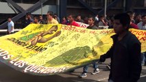 Padres de 43 estudiantes desparecidos en México exigen veracidad