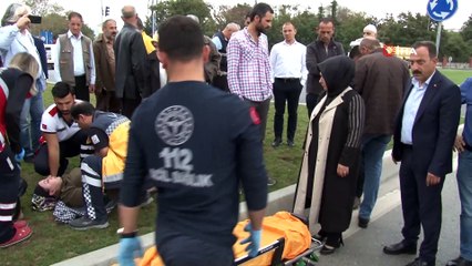 Epilepsi krizi geçirerek cadde ortasında bayılan kadının yardımına Başkan Şeyma Döğücü koştu