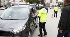5 bin 63 araç sürücüsüne sigara cezası kesildi