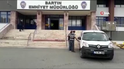 FETÖ ile korkuttukları yaşlı adamı dolandırdılar