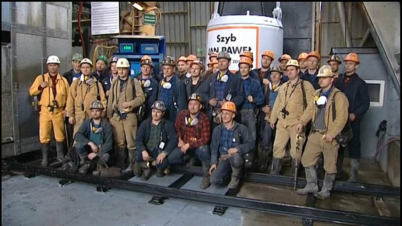 Polish government criticised for opening first new coal mine in 25 years