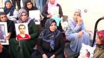 Annelerin HDP Önündeki Evlat Nöbeti 27'nci Gününde
