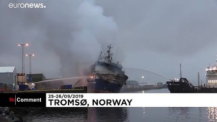 NO COMMENT | Un barco pesquero ruso se hunde después de ser incendiado en Noruega