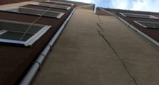 Tekirdağ'da bir binada deprem dolayısıyla boydan boya çatlaklar oluştu