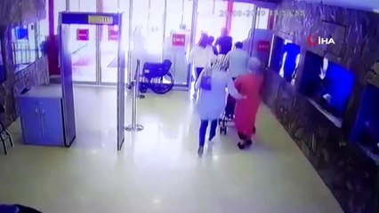 Depreme AVM'de yakalanan vatandaşlar panik anları kamerada