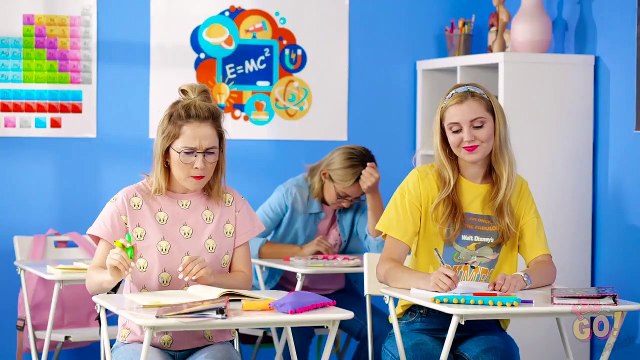 BROMAS GRACIOSAS DE BRICOLAJE PARA AMIGOS || Bromas fáciles y simples por 123 GO! Spanish