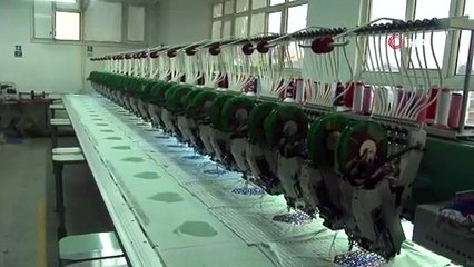 Deprem anında görülmemiş olay! Canını hiçe saydı