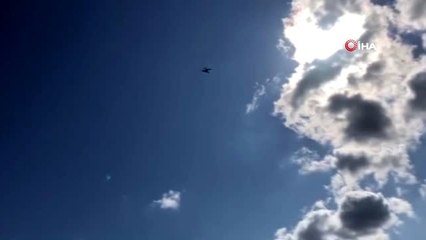 Tarihi Sultanahmet Meydanı'nda polisten drone ile anons