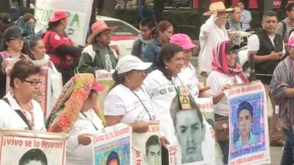 La exigencia de justicia marca el andar de familiares de los 43 jóvenes de Ayotzinapa