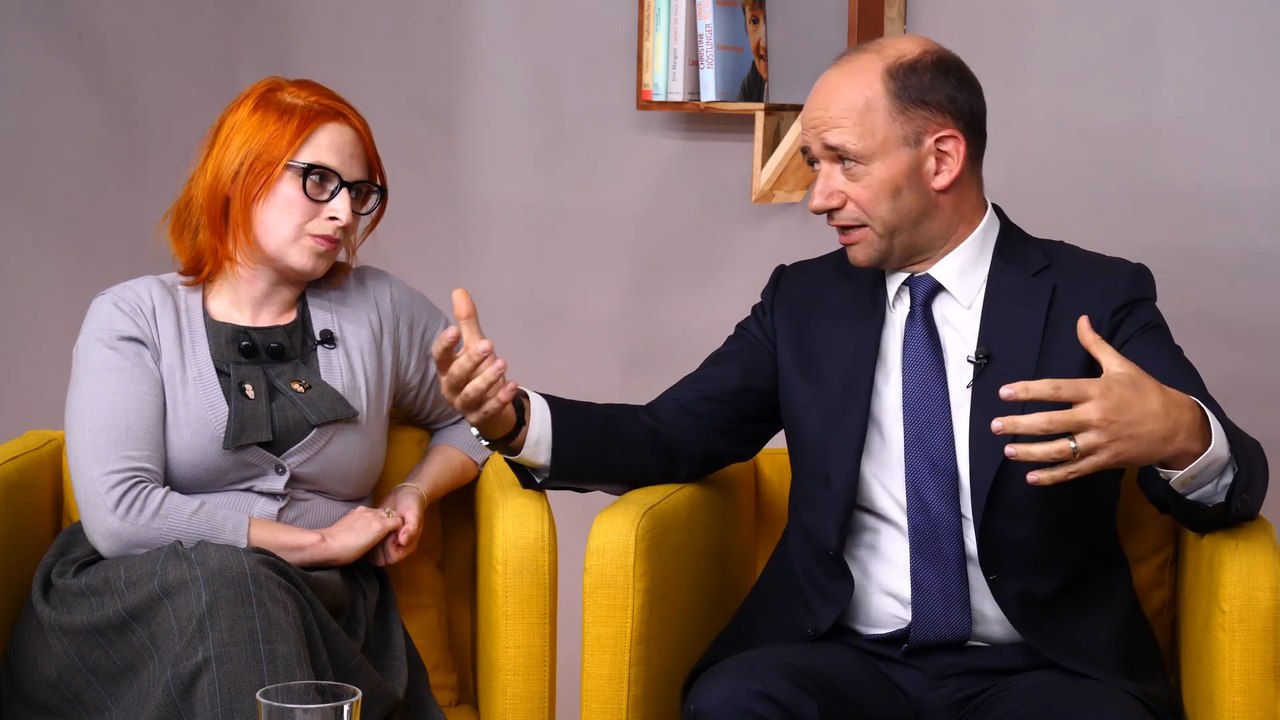 Die Highlights von DER STANDARD mitreden: Strobl und Hofer - Was will Kurz?