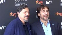 Javier Bardem y Laetitia Casta posan en la alfombra roja del Festival de San Sebastián
