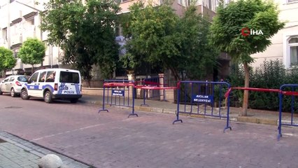 Avcılar'da depremde hasar gören 2 bina mühürlendi