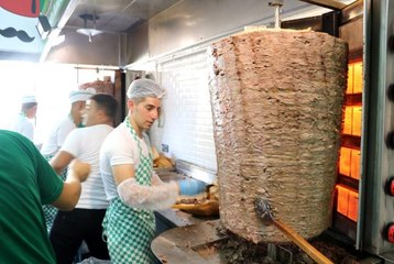 Şanlıurfa'da bedava döner kuyruğu
