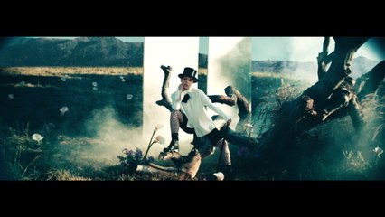 Hailee Steinfeld - Afterlife (Dickinson)