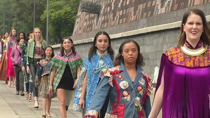 Primer desfile con personas con discapacidad en México