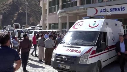 Öğrenci servisi şarampole devrildi: 2 ölü, 5 yaralı (2)