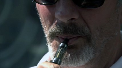 美 CDC "전자담배 관련 의심 폐질환 사망자 13명으로 늘어" / YTN