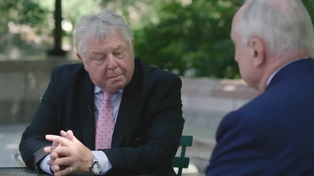 Bill Bratton: Tasers Vital For Police To Cut Knife Crime