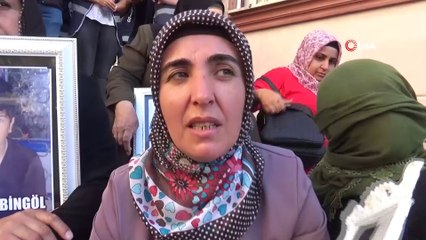 HDP önünde evlat nöbeti tutan annelerden ODTÜ’lü öğrencilere teşekkür