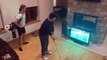 Ils jouent au golf sur Wii avec des vrais clubs dans le salon !