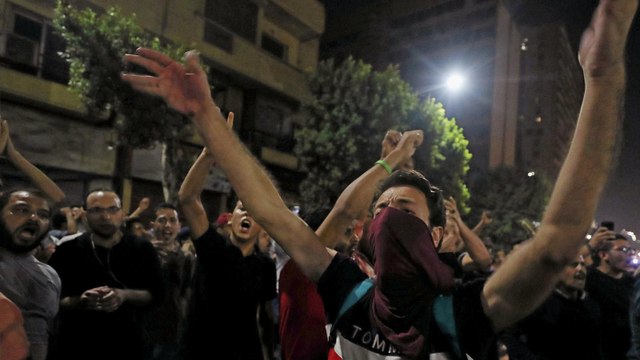 رغم القبضة الأمنية.. المصريون يهتفون ارحل يا سيسي بمحافظات مختلفة