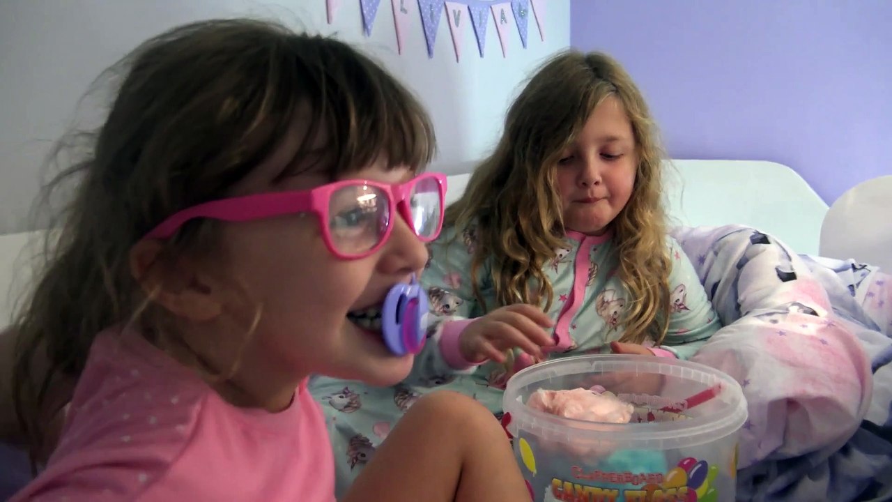 Festa do Pijama   e muita Diversão