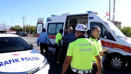 Malatya'da Halk Otobüsü Devrildi: 25 yaralı