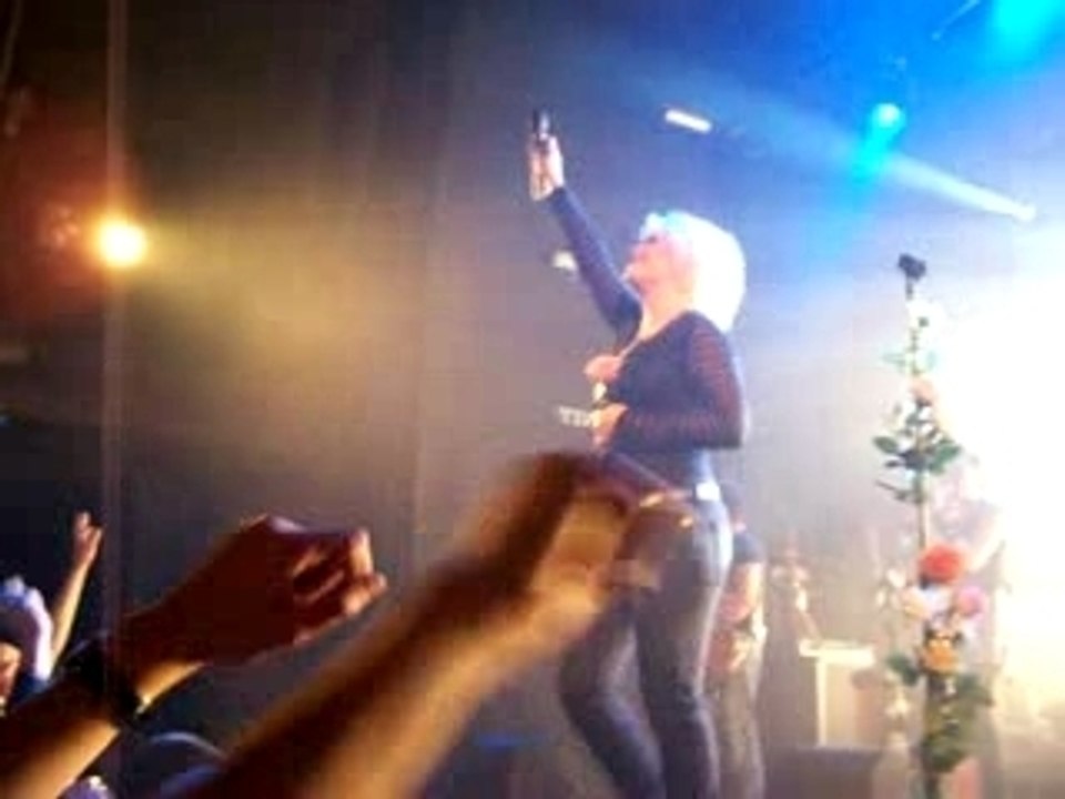 Kim Wilde - Cambodia Live @ Tivoli in Utrecht 14-11-2007