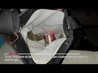 Ora News - Tiranë, sekuestrohen 320 doza kanabiz, gati për tu shitur në Bulevardin e Ri