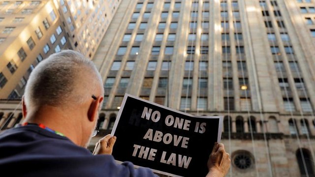 Новый виток политического кризиса в США