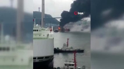 - Güney Kore'de Kargo Gemisinde Yangın