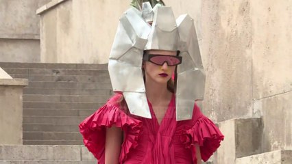 Koleksion fantastiko-shkencor, stilisti befason në javën e modës- Paris