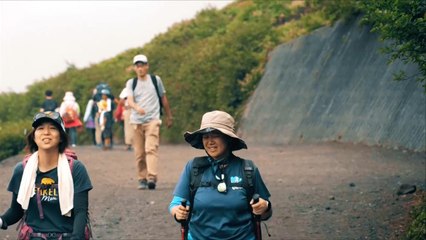 جبل فوجي باليابان يستقبل نحو 300 ألف متسلق سنويا