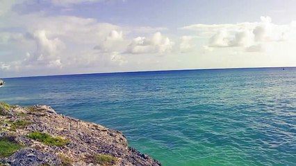 Serenity - Melodic Guitar Instrumental - Caribbean Calm Sea