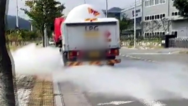 가스 운반차에서 LPG 가스 누출 / YTN