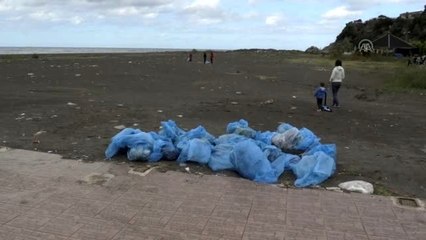 Ortaokul öğrencileri sahilde temizlik yaptı - ZONGULDAK