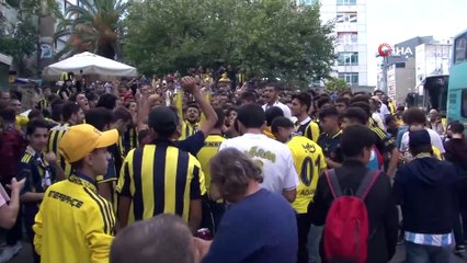 Ali Koç, taraftarları stada uğurladı