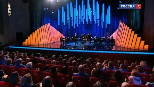 Вдоль по улице метелица метёт - Василий Ладюк