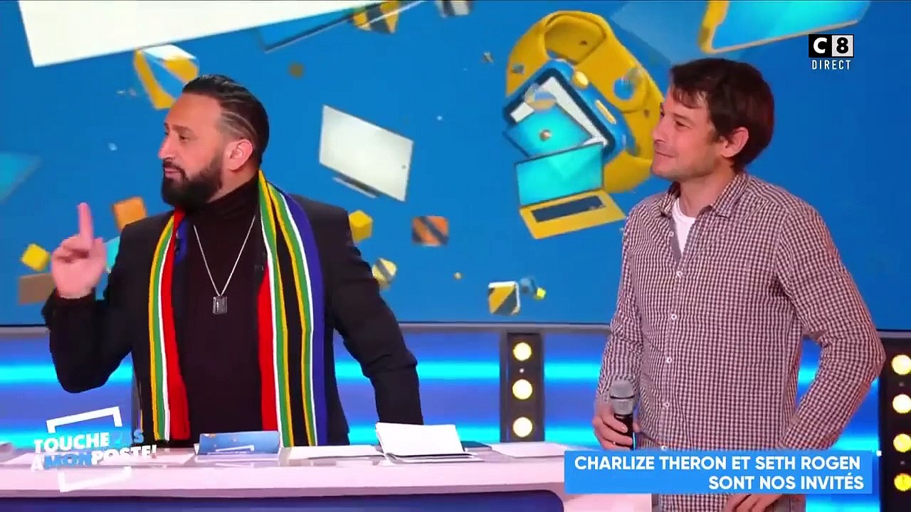 "Touche pas à mon poste" : Charlize Theron recadre Cyril Hanouna après un baiser à la traductrice sans autorisation