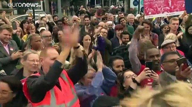 Regno Unito: Corbyn premier ad interim? Sturgeon è d'accordo