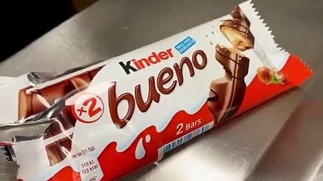 Ils font frire des Kinder Bueno ! Recette de cuisine