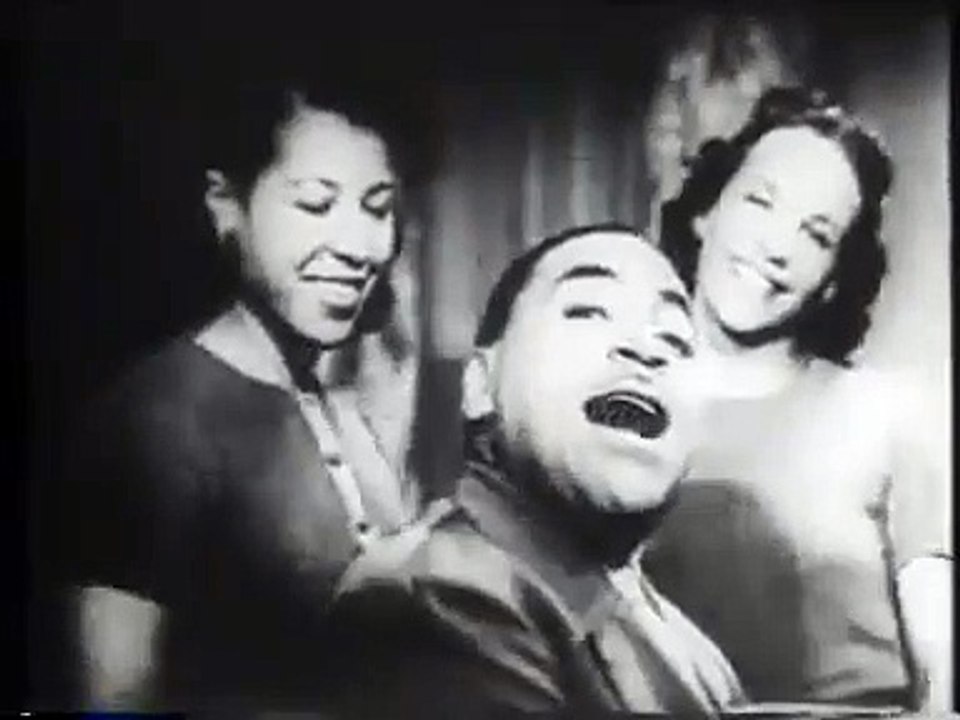 Fats Waller and his Rhythm - Ain't Misbehavin - LIVE! 1942