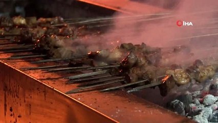 Adanalıların pazar kahvaltısı "Ciğer"