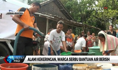Alami Kekeringan, Warga Serbu Bantuan Air Bersih